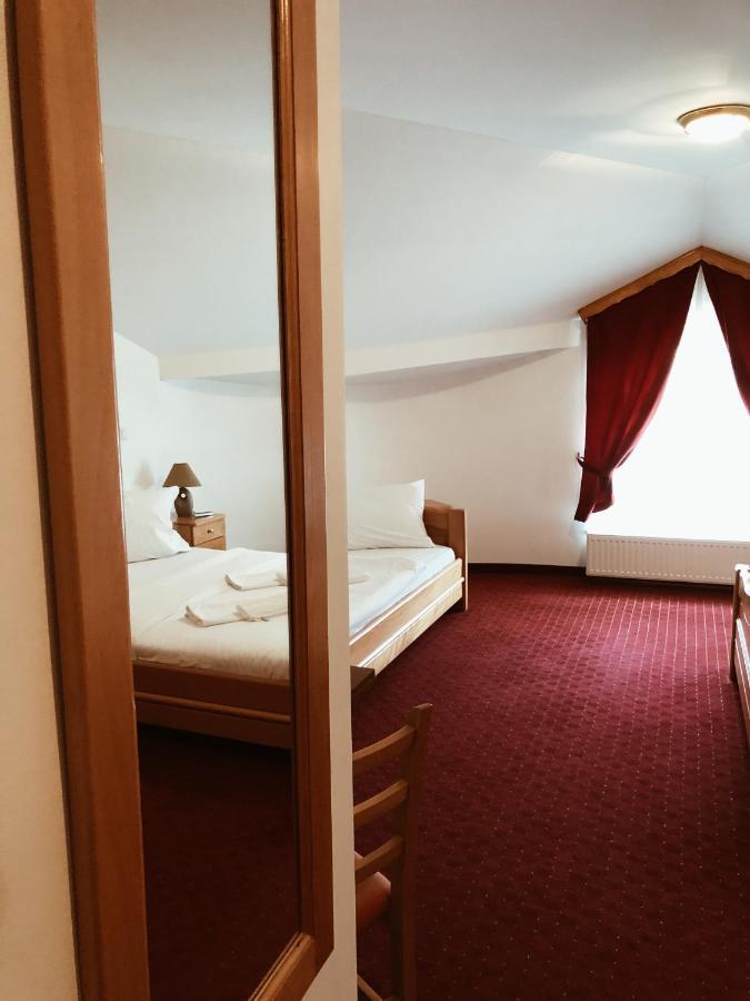 קופרס Hotel Kupres מראה חיצוני תמונה