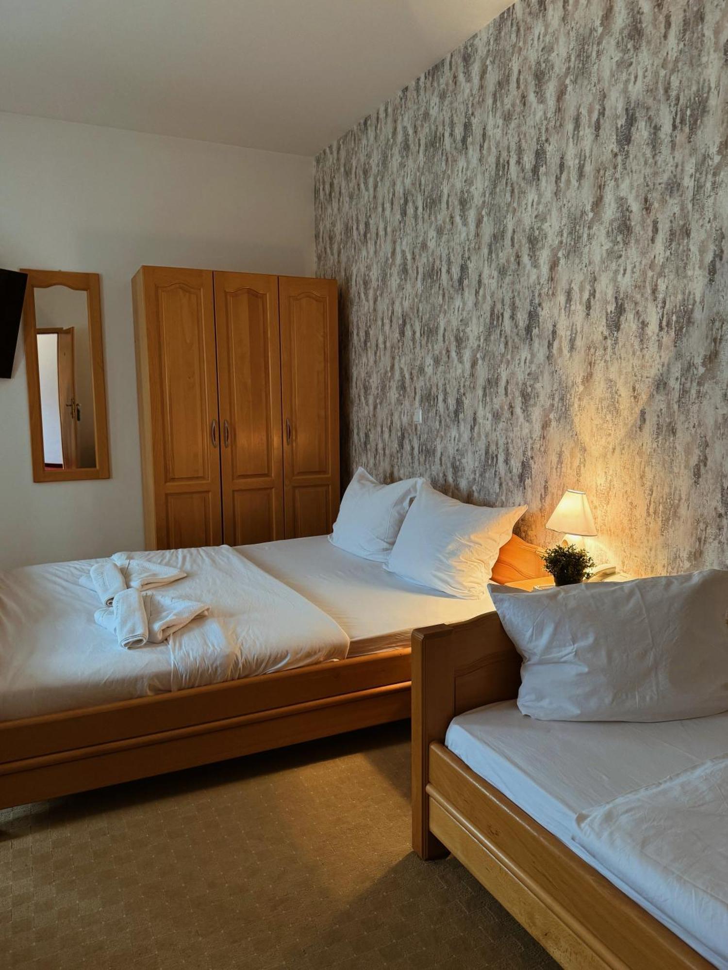 קופרס Hotel Kupres מראה חיצוני תמונה